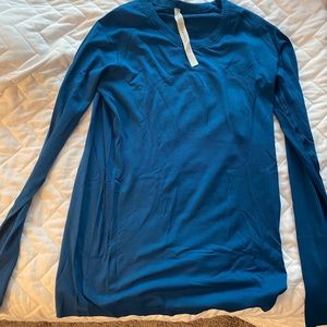 Long sleeve lululemon shirt